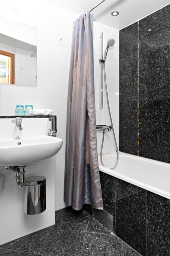 Bathroom 4, Best Western Arena Hotel Gothenburg, Göteborg