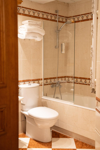 Bathroom 4, de Fleurie, Paris