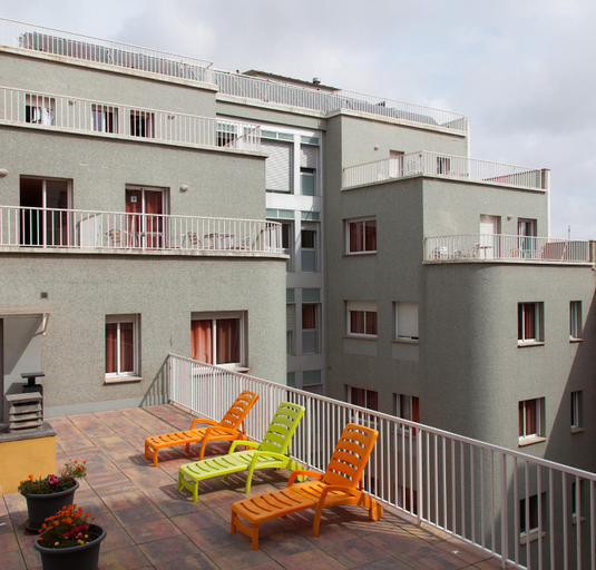 Others 5, Residencia Erasmus, Barcelona