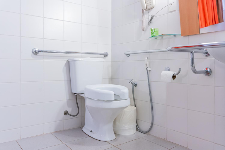 Bathroom 3, Hus Hotel Dourados, Dourados