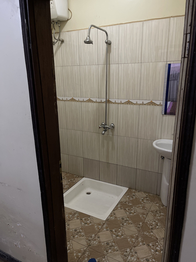 Bathroom 3, Abyssinia Guesthous Entebbe, Entebbe