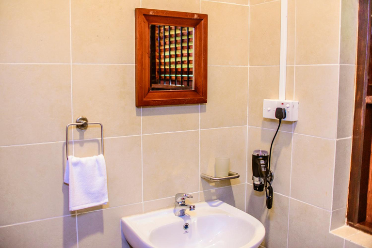 Bathroom 3, Thambu Illam, Jaffna