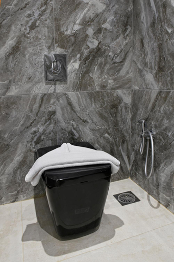 Bathroom 3, Lilium Luxury Suites, Crete