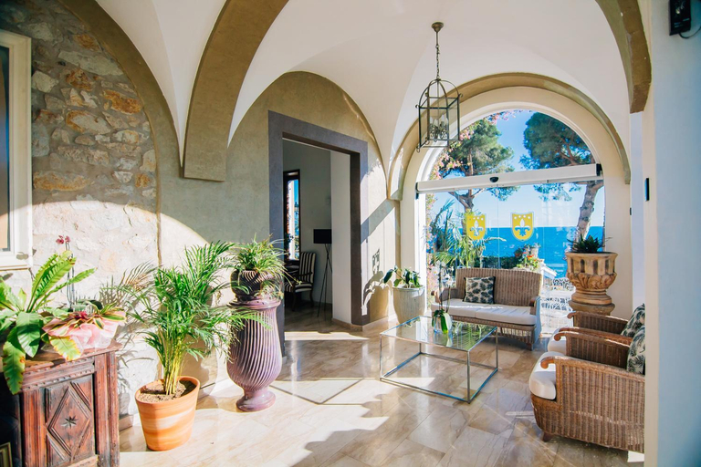 Public Area, Roger de Flor Palace, Girona