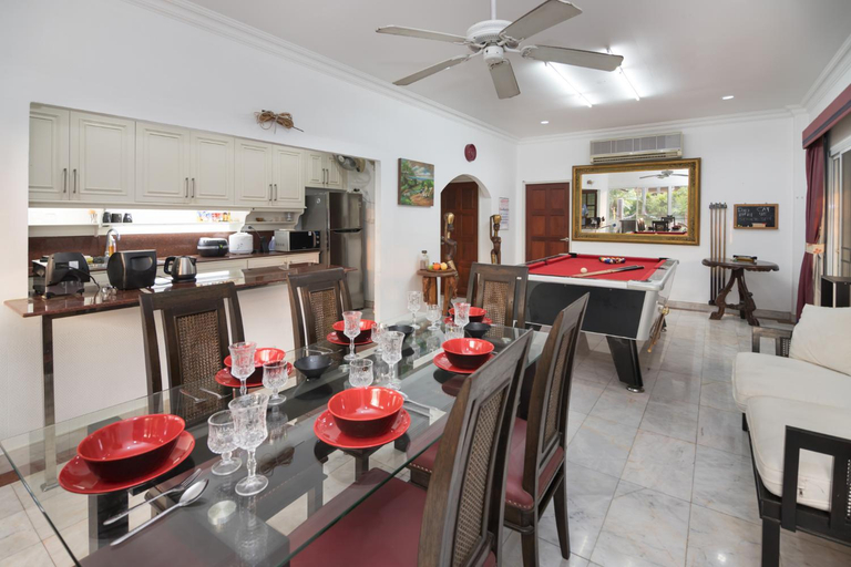 Food & Drinks 5, Grand Villa, 5 Bedrooms, Private Pool, Garden View, Pattaya