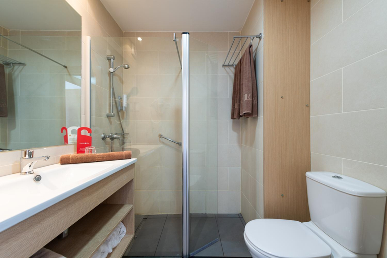 Bathroom 4, Holiday Club Puerto Calma, Las Palmas