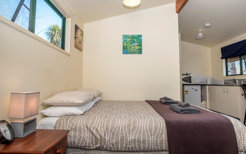Bedroom 2, Maruia Motels and Flyfishing, Buller