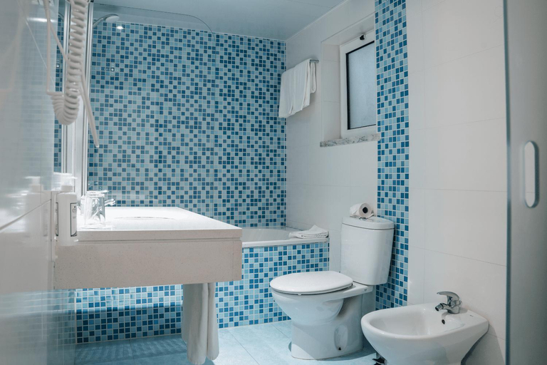 Bathroom 4, Hotel Cristal Praia Resort & Spa, Marinha Grande