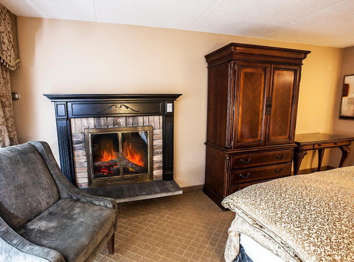 Bedroom 3, Old Stone Inn Boutique Hotel, Niagara