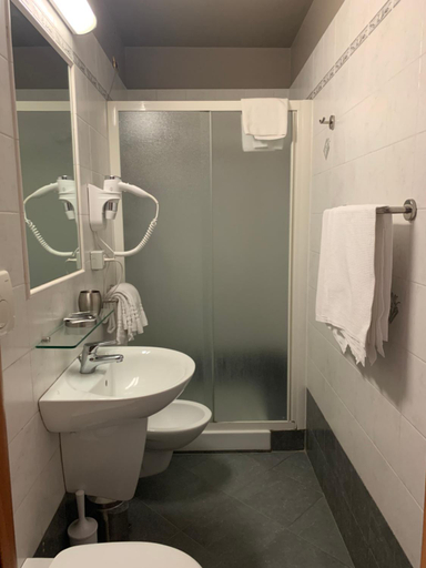 Bathroom, Eterna Roma, Rome