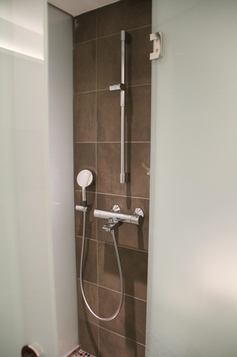 Bathroom 3, Glo Hotel Airport, Uusimaa