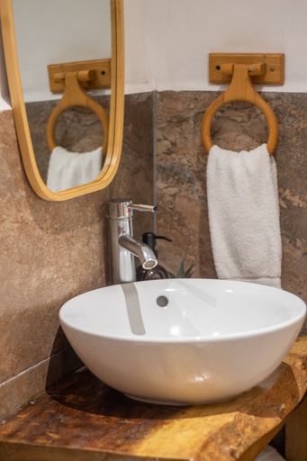 Bathroom 4, Hotel Michanti, Chiltiupán