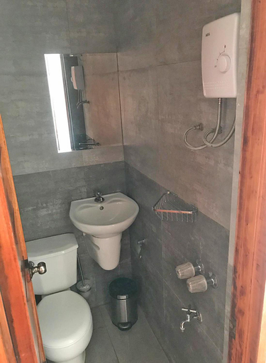 Bathroom 3, Marina 4Rooms, San Vicente