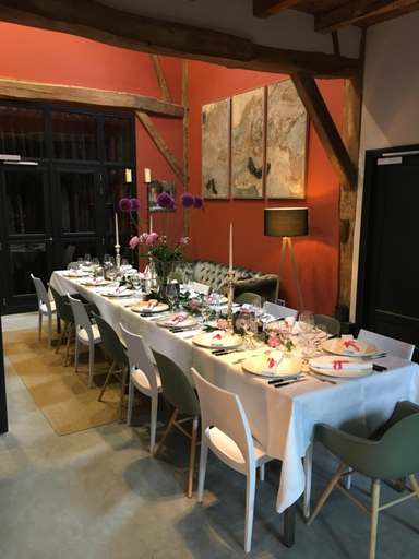 Food & Drinks, De Heeren van Tuil, Neerijnen