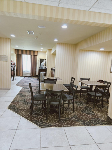Public Area 2, Cobblestone Inn & Suites - Bloomfield, Davis