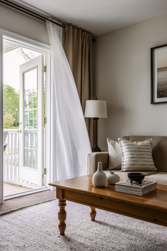 Others 5, Horseshoe Valley Suites - The Elm, Simcoe