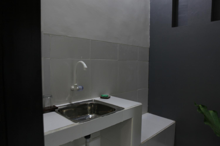 Bathroom 8
