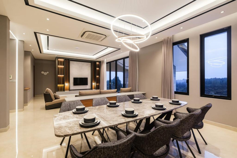 Business Facilities, Villa Bahenol Puncak, Bogor