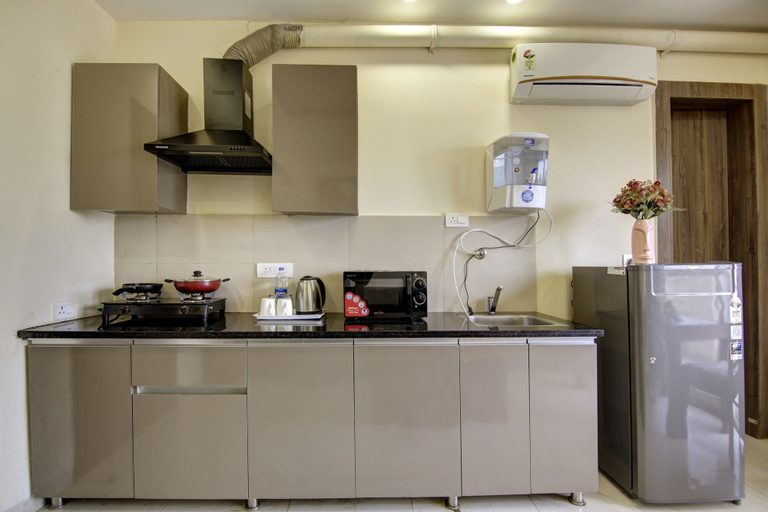 Others 3, Limewood Stay Gold-ARTEMIS & Golf Course, Gurgaon