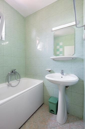 Bathroom 3, Apartments Bloom Becici
