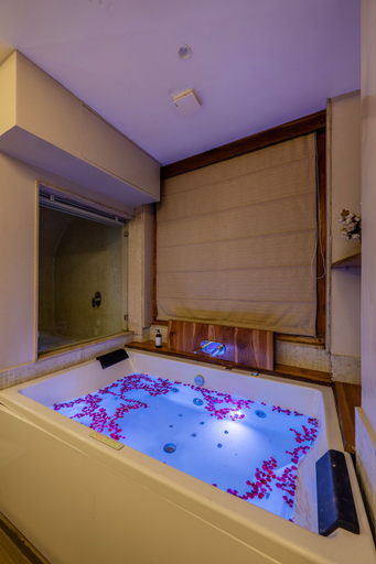 Bathroom 3, Antalya Hotel & Spa, Rishikesh, Garhwal