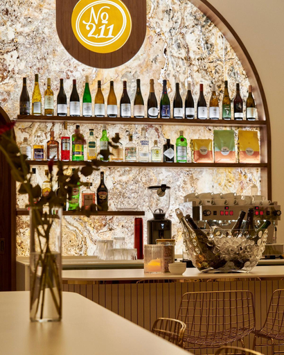 Food & Drinks 5, Hostel Santini Prague, Praha 6