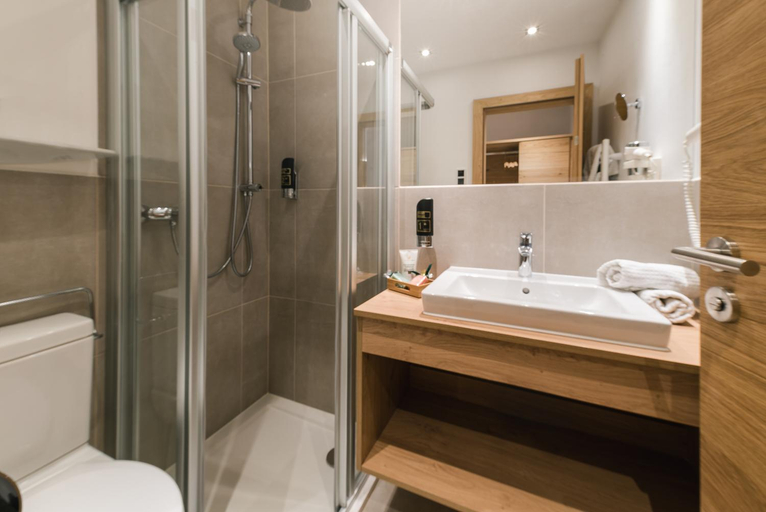 Bathroom 3, meiZeit Lodge, Sankt Johann im Pongau