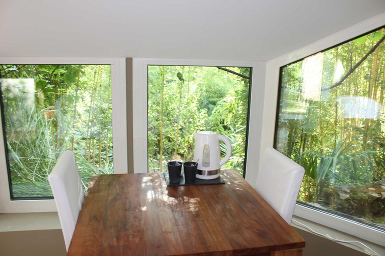 Others 2, Maison des Bois, Essonne