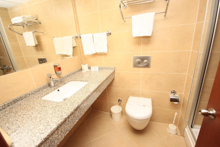 Bathroom 5, Turunc Resort Hotel, Marmaris