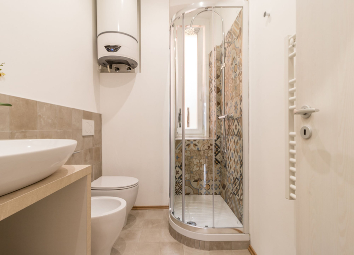 Bathroom 5, Ghiberti Apartments - Persian Blue, Trieste