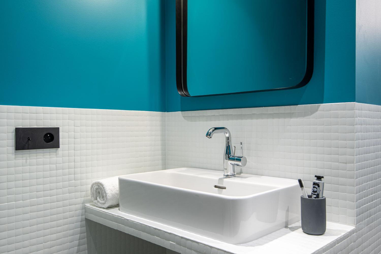 Bathroom 3, NEW - Superbe 1 bdr Appt - Design 60's - Paris 15e, Paris