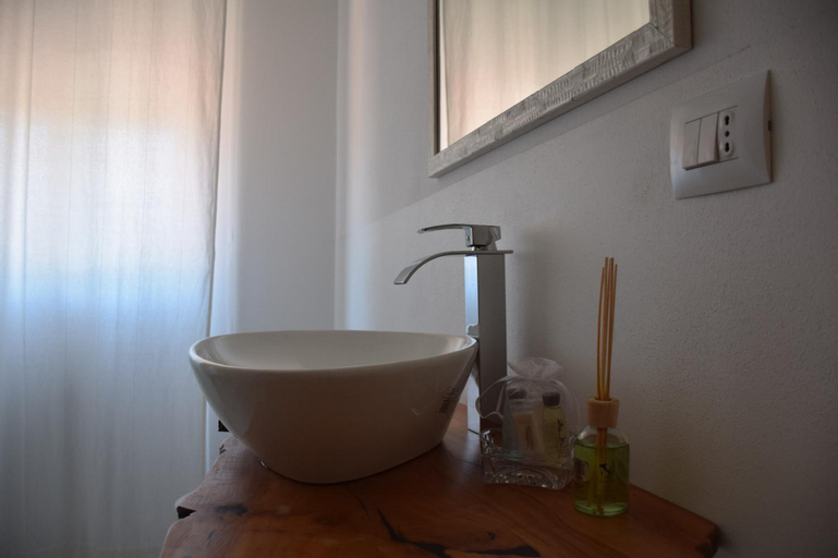 Bathroom 5