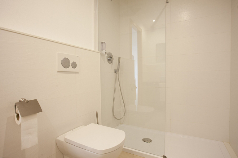 Bathroom 4, Playa Bella Beach Apartments, Baleares