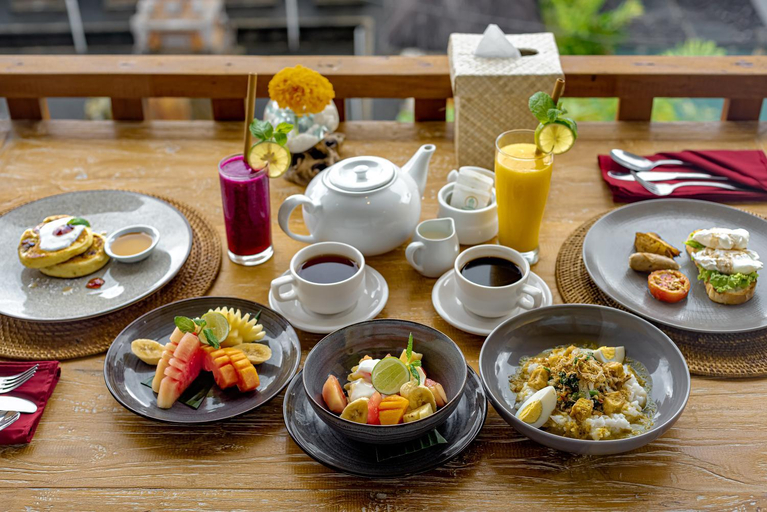 Food & Drinks 5, Santosha Place, Gianyar