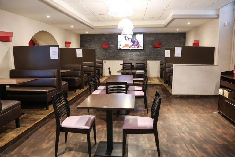 Food & Drinks 5, Hotel Du Commerce, Indre