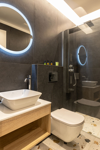 Bathroom 5, CITY HILL Luxury apartments, Epirus