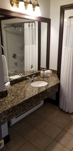 Bathroom 2, Monastery Hotel, Division No. 1