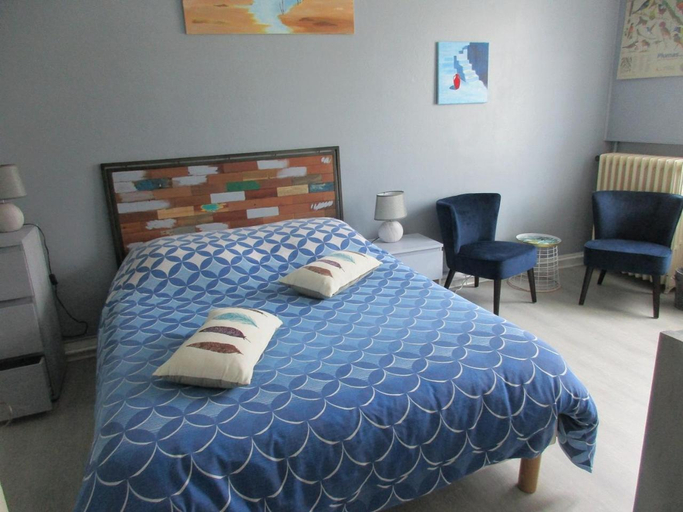 Bedroom 2, l'Orchidee, Gironde