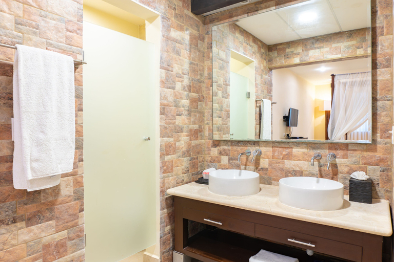 Bathroom 5, Pueblito Escondido Beachside, Cozumel