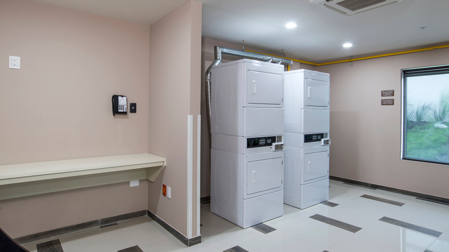 Bathroom 4, Candlewood Suites CELAYA, Apaseo el Grande
