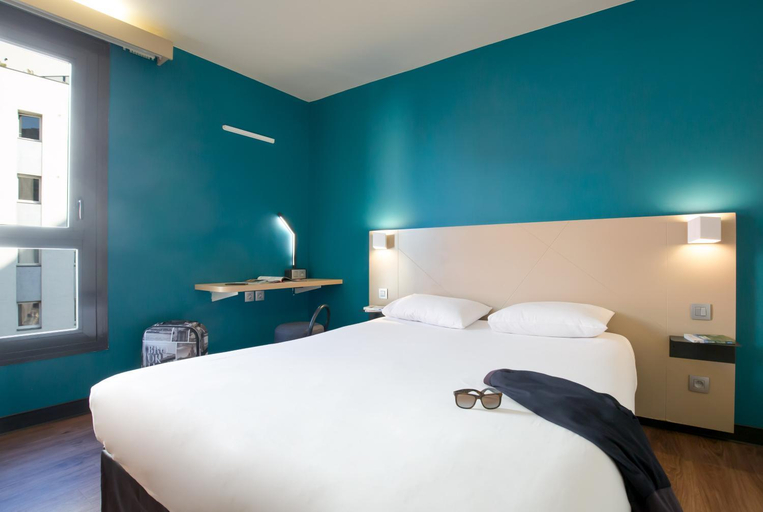 Bedroom 3, B&B HOTEL Marseille Centre La Timone, Bouches-du-Rhône