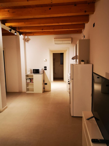 Dining Room 11