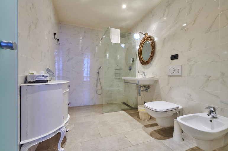 Bathroom 4, Villa Annamaria B&B, Como