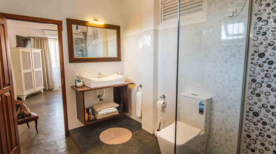 Bathroom, Brixia Cafe & Guest, Galle Four Gravets