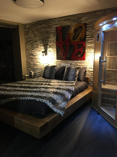 Others 5, Love and Spa, Gard