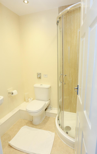 Bathroom 3, Riviera Guesthouse, North Yorkshire