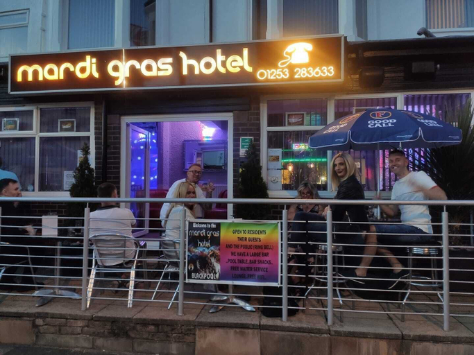 Exterior & Views 2, Mardi Gras Hotel, Blackpool