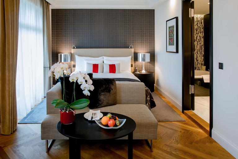 Bedroom 18