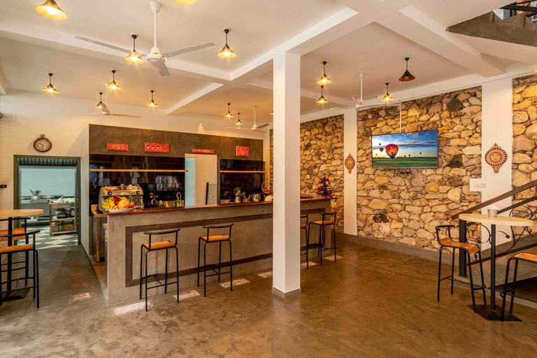 Food & Drinks, Brixia Cafe & Guest, Galle Four Gravets