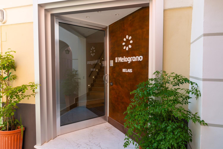 Exterior & Views, Il Melograno Relais, Napoli